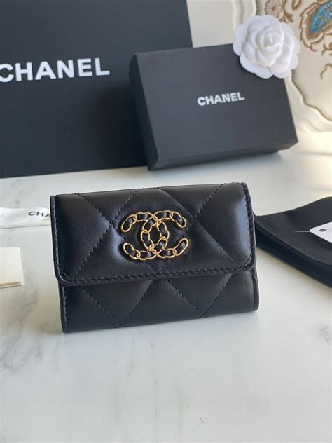 chanel 19 phone holder|chanel 19 flap card holder.